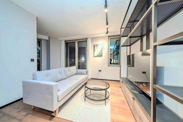 1 Bedroom Apartment To Rent In Rm/Stage Apartments, Hewett Street, London, EC2A