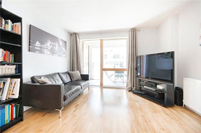 1 Bedroom Apartment To Rent In Sun Passage, London, SE16
