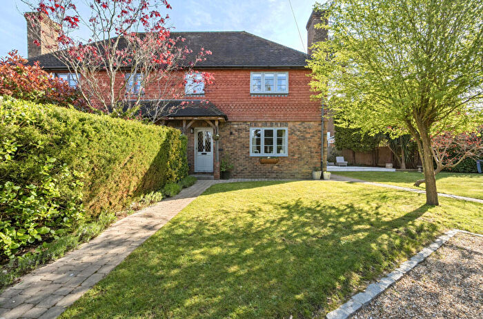 4 Bedroom Semi-Detached House For Sale In South Street, East Hoathly, BN8