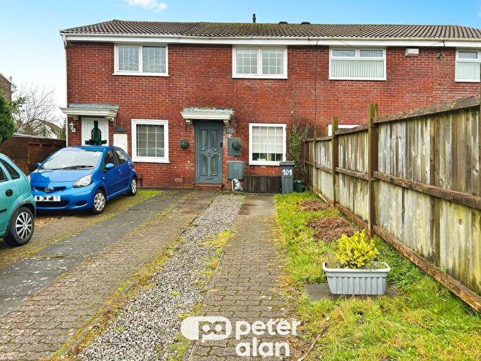 2 Bedroom House To Rent In Mackworth Drive, Cimla, Neath, SA11