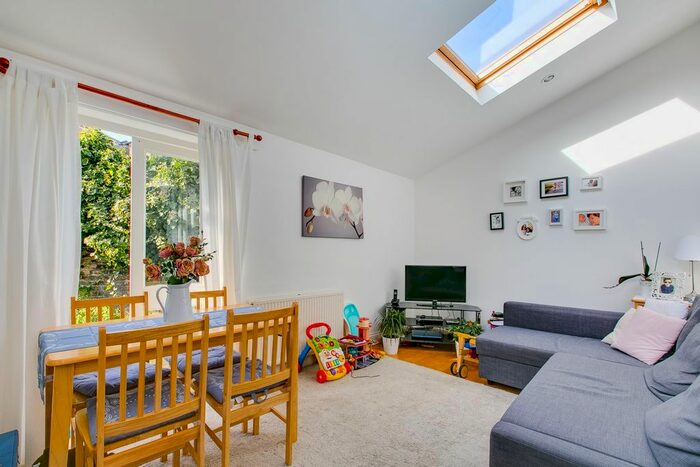 1 Bedroom Flat To Rent In Filmer Road, Fulham, SW6