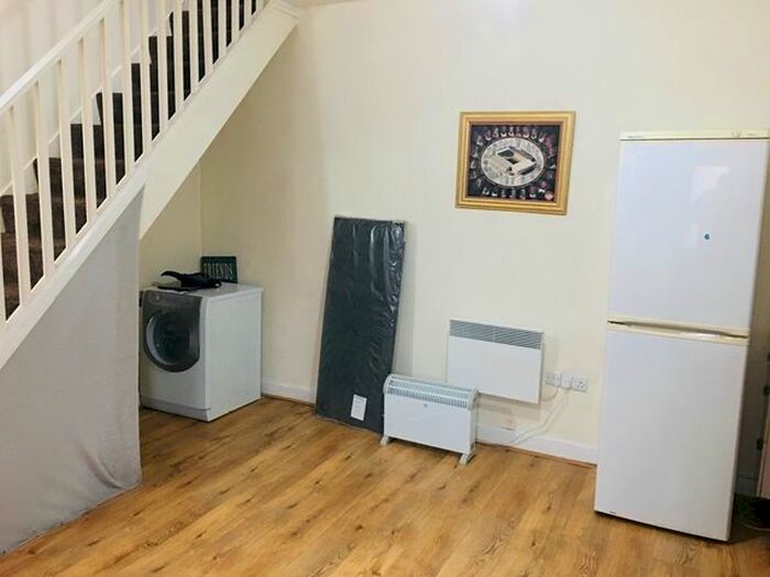 1 Bedroom Flat To Rent In Bradfield Road, Hillsborough, Sheffield, S6