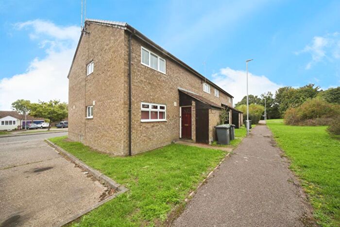 1 Bedroom Maisonette For Sale In Repton Close, Luton, LU3