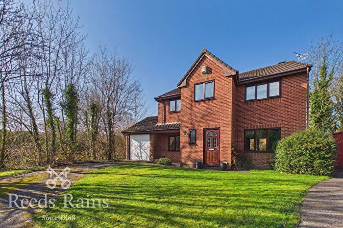 4 Bedroom Detached House For Sale In Slater Lane, Leyland, Lancashire, PR25