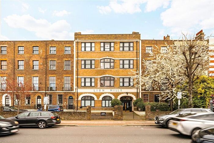 2 Bedroom Flat For Sale In Lion Mills, Bethnal Green, E2