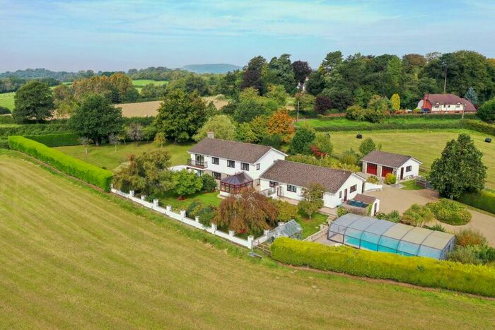 5 Bedroom House For Sale In Peterston Road, Groesfaen, Pontyclun, CF72