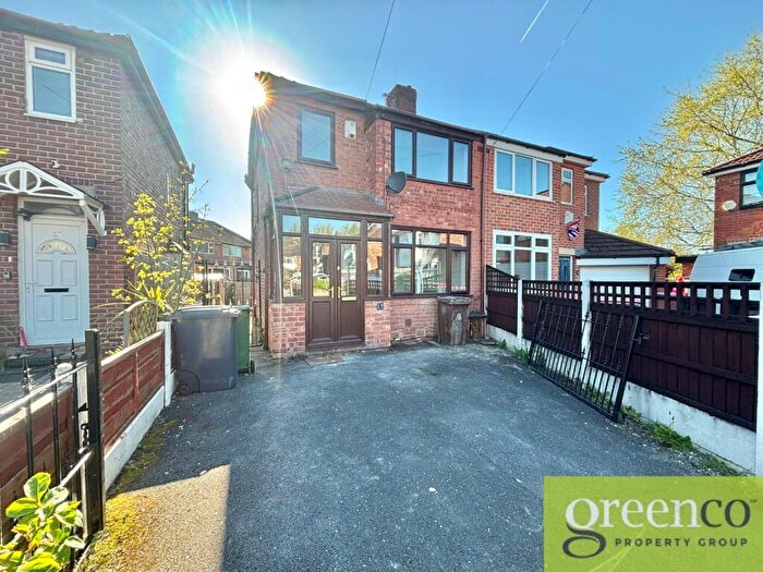 3 Bedroom Semi Detached House To Rent In Ansdell Drive, Droylsden, Tameside, M43