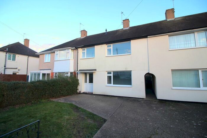 3 Bedroom Semi-Detached House To Rent In Ellerby Avenue, Nottingham, NG11