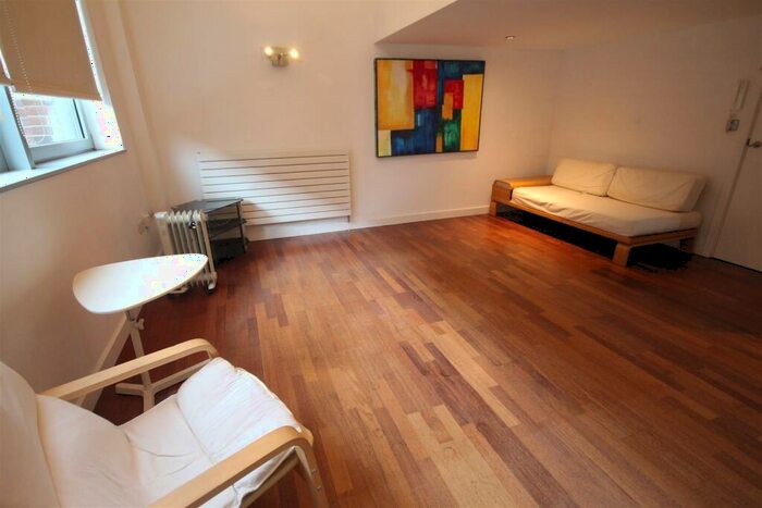 1 Bedroom Apartment To Rent In Centralofts, Waterloo Street, Newcastle Upon Tyne, NE1