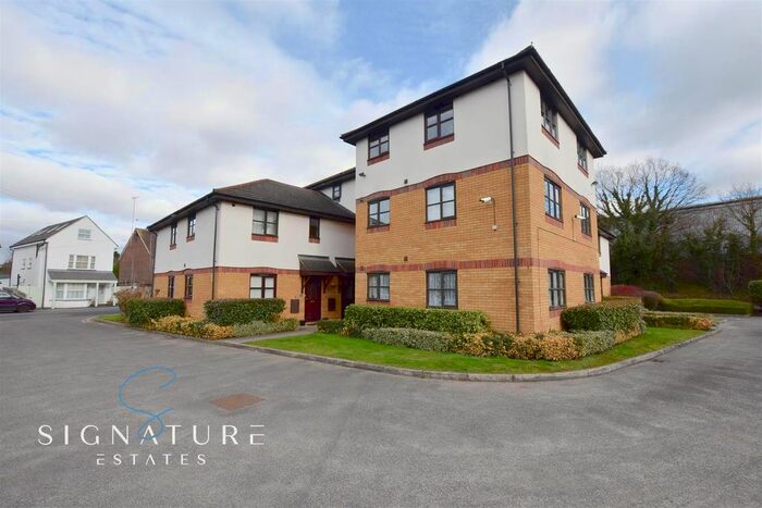 1 Bedroom Flat To Rent In Water Lane, Kings Langley, WD4