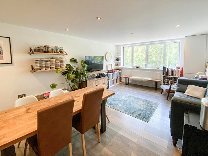 1 Bedroom Apartment To Rent In East Dulwich Road, London, SE22