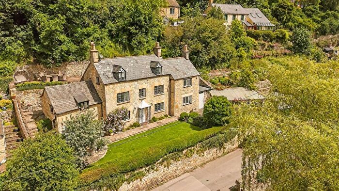 4 Bedroom Detached House For Sale In High Street, Chalford, Stroud, GL6