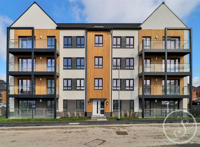 2 Bedroom Flat To Rent In Barrington Way, Leeds, LS15