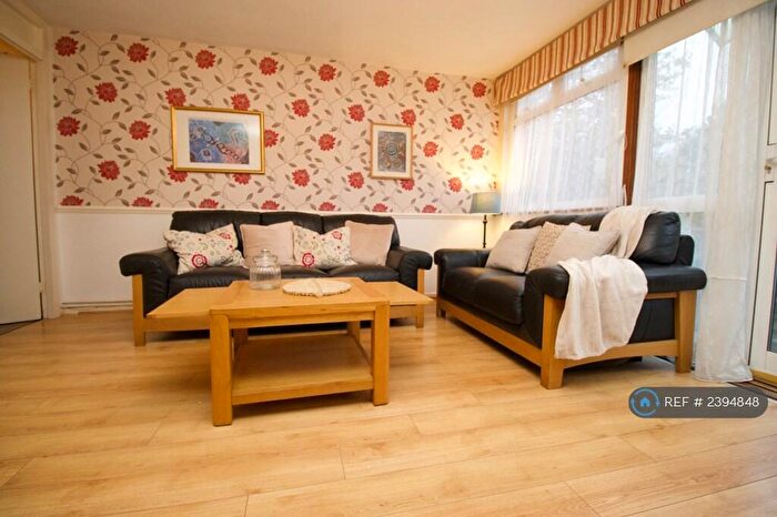 3 Bedroom Terraced House To Rent In Hampden, London, NW9