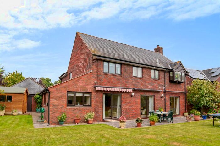 5 Bedroom Detached House For Sale In Gatchell Meadow, Trull, Taunton, TA3