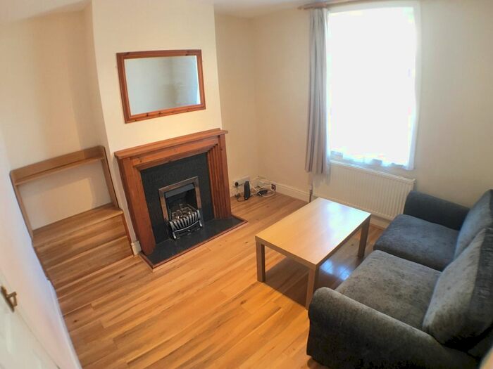 3 Bedroom Terraced House To Rent In Spring Road, Bournemouth, BH1