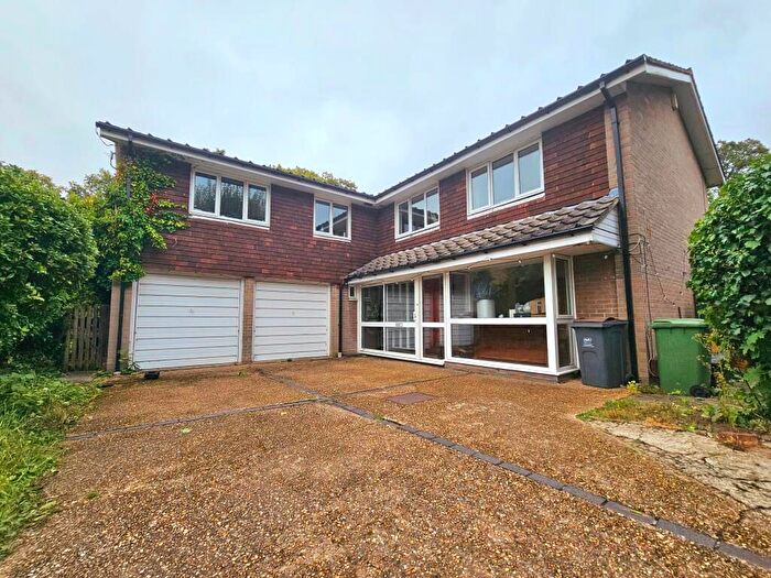 6 Bedroom Property To Rent In Norlands Crescent, Chislehurst, BR7