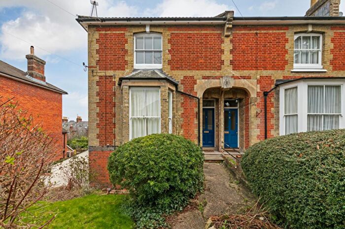 1 Bedroom Flat To Rent In Cheriton Road, Winchester, SO22