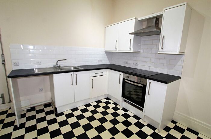 2 Bedroom Flat For Sale In Bank Chambers, Station Road, CO15