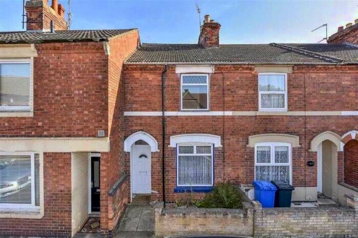 3 Bedroom Terraced House To Rent In Wood Street, Kettering, NN16