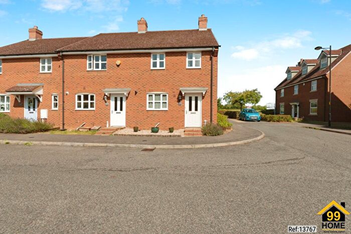 3 Bedroom End Of Terrace House For Sale In Cross’s Grange, Northampton, NN7
