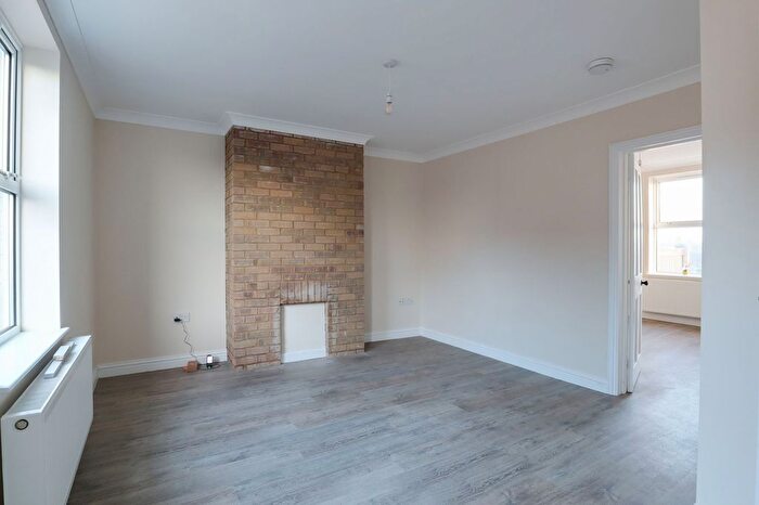 3 Bedroom Semi-Detached House To Rent In Padgetts Road, Christchurch, PE14