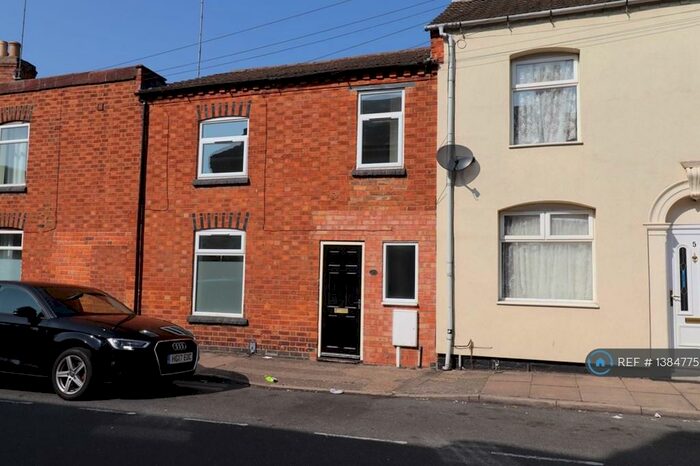 3 Bedroom Terraced House To Rent In Poole Street, Northampton, NN1