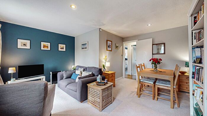 1 Bedroom Flat For Sale In North Woodside Road, Kelvinbridge, G20