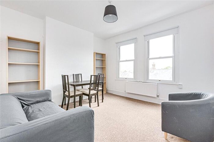 2 Bedroom Flat To Rent In Theatre Street, The Shaftesbury Estate, SW11