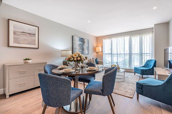 1 Bedroom Flat To Rent In Westferry Circus, Canary Wharf, E14