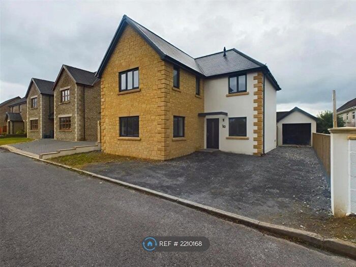 4 Bedroom Detached House To Rent In Llys Bryn Gwyrdd, Llanelli, SA15