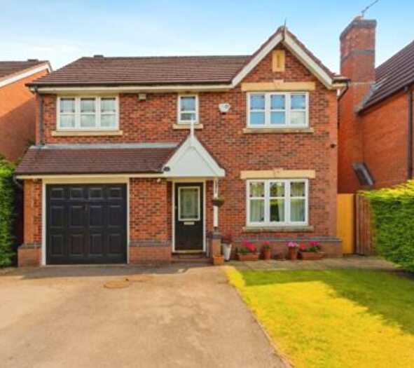 4 Bedroom Detached House To Rent In Regency Gardens, Cheadle, SK8