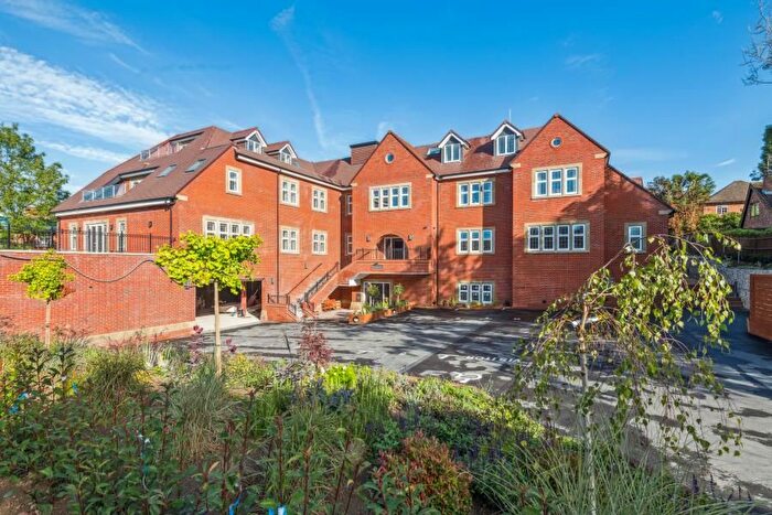 2 Bedroom Flat To Rent In Green Lane, Northwood, HA6