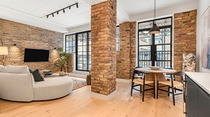2 Bedroom Flat For Sale In Banner Street, St Lukes, EC1Y