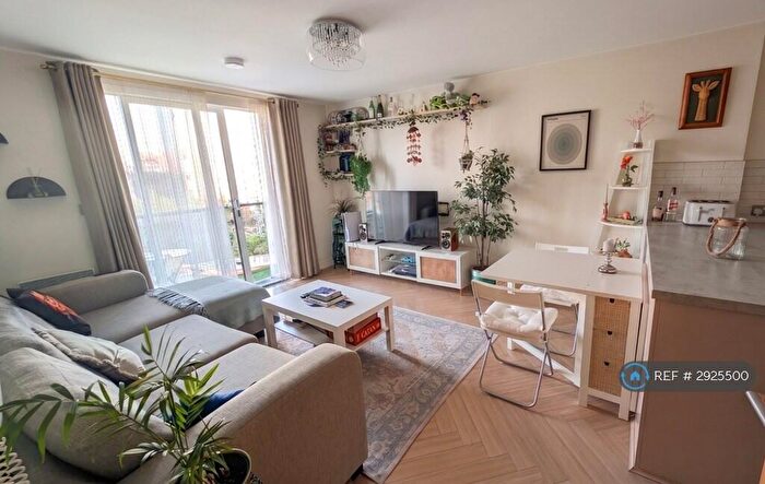 2 Bedroom Flat To Rent In Masson Place, Manchester, M4