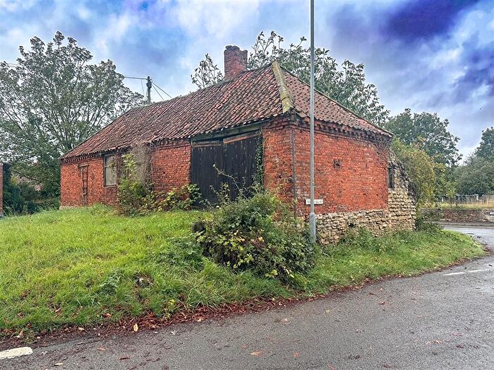 Property For Sale In Templefield Road, Willoughton, Gainsborough, DN21