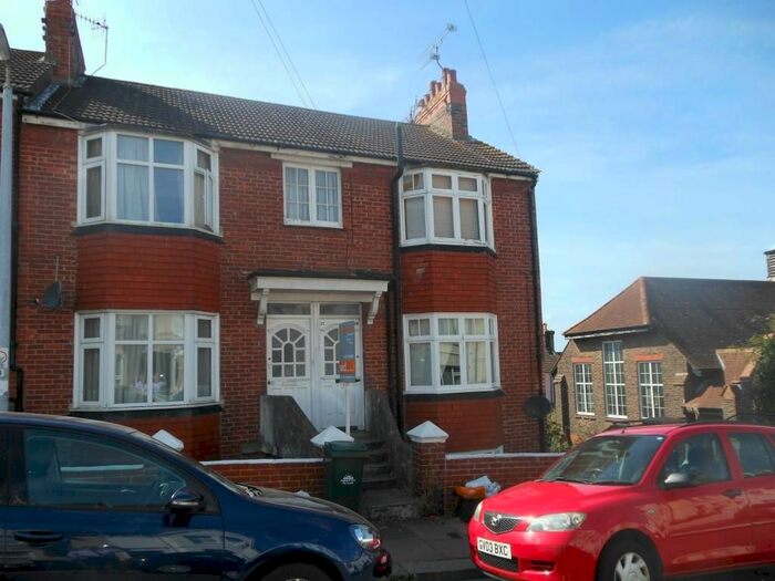 1 Bedroom Flat To Rent In Whippingham Road, Brighton, BN2