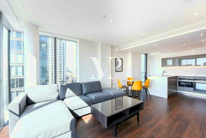 3 Bedroom Apartment To Rent In Neroli House, Piazza Walk, London, E1