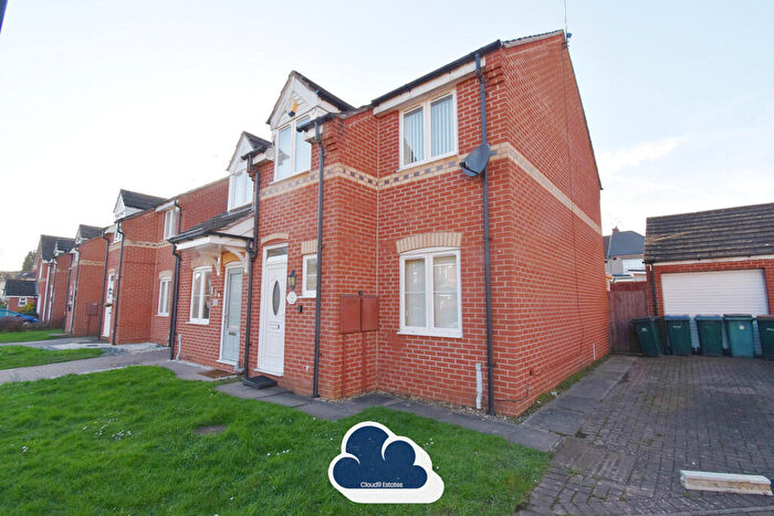 3 Bedroom End Of Terrace House For Sale In John Shelton Drive, Coventry, CV6