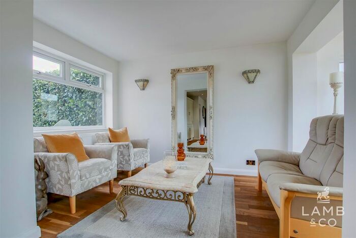 4 Bedroom Detached House For Sale In Orchard Close, Ramsey, CO12