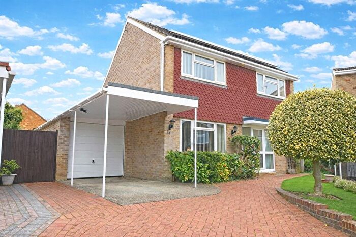 4 Bedroom Detached House For Sale In Sevington Park, Maidstone, ME15