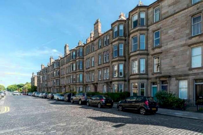 2 Bedroom Flat To Rent In Comely Bank Avenue, Comely Bank, Edinburgh EH4