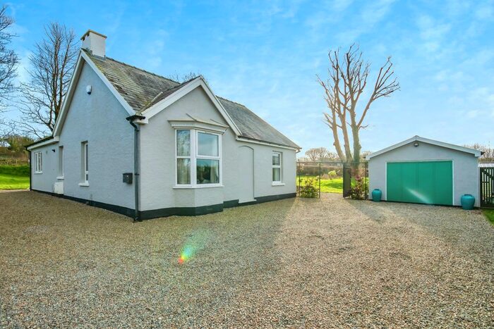 2 Bedroom Bungalow For Sale In Monkton, Pembroke, Pembrokeshire, SA71