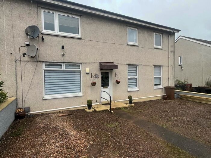 3 Bedroom Flat To Rent In Woodburn Medway, Dalkeith, EH22