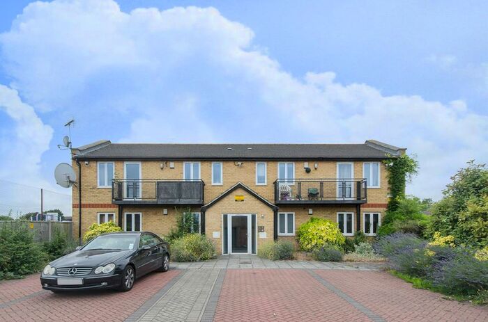 1 Bedroom Flat To Rent In Monarch Drive, Beckton, London, E16