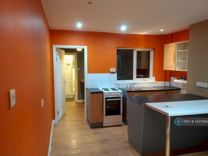 3 Bedroom Terraced House To Rent In Princes Street, Mansfield, NG18