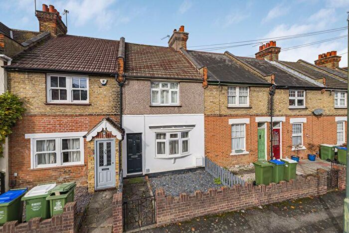 3 Bedroom Terraced House For Sale In Woodside Crescent, Sidcup, DA15