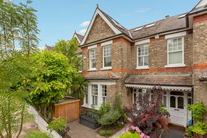 4 Bedroom Semi-Detached House To Rent In Ormonde Road, London, SW14
