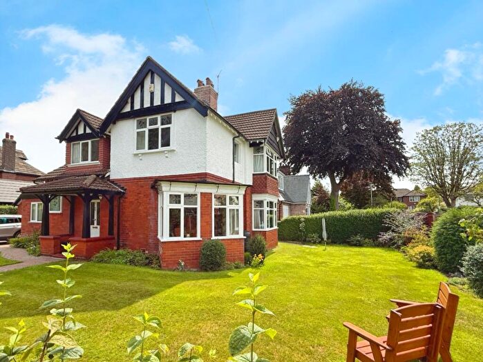4 Bedroom Detached House For Sale In Holly Road, Bramhall, Stockport, SK7