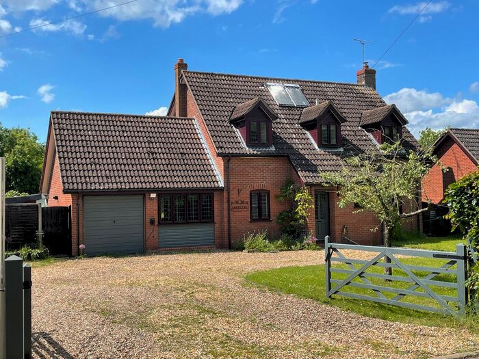 4 Bedroom Detached House For Sale In Mickfield, Stowmarket, Suffolk, IP14